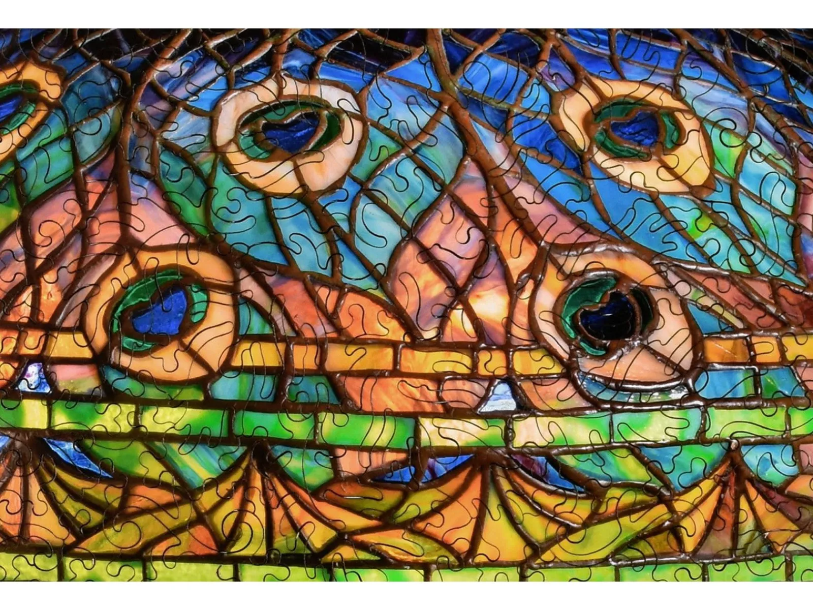 Liberty Puzzles Peacock Library Lamp* Puzzles
